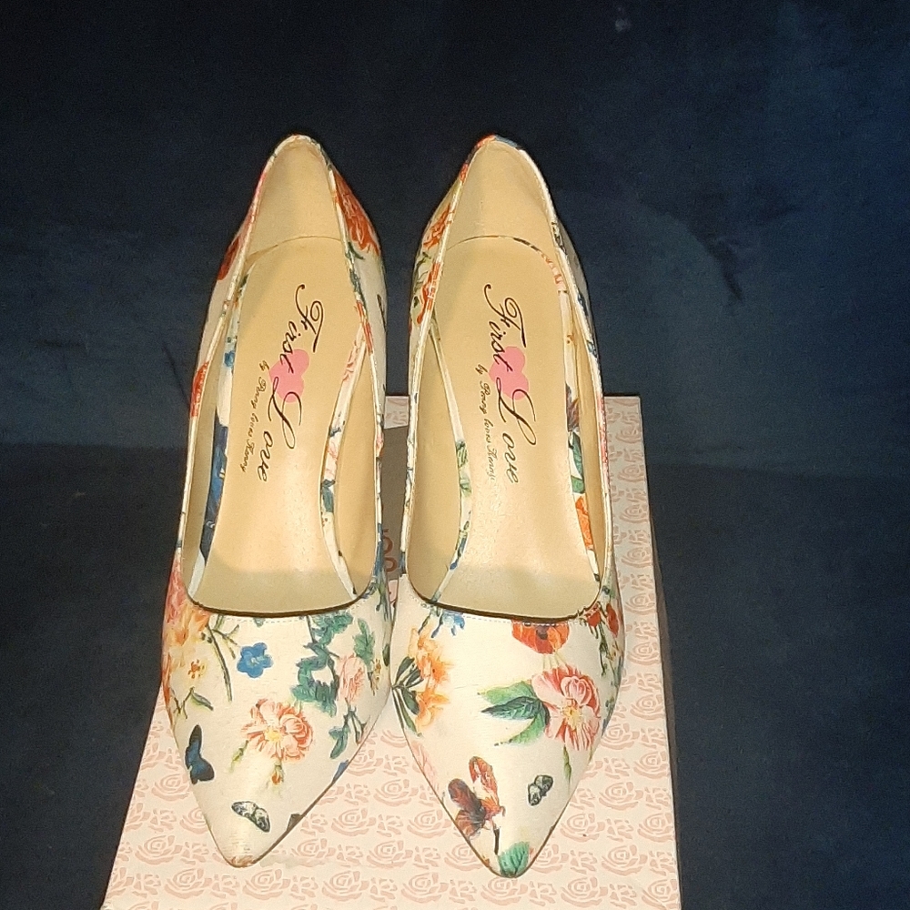First Love Womens Heels